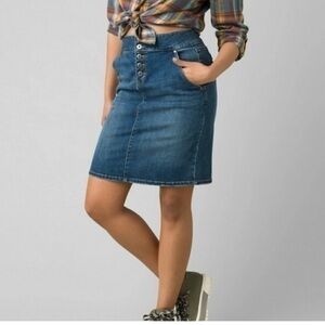 PrAna Aubrey Denim Pencil Skirt Button Fly Antique Size 8
Color Blue